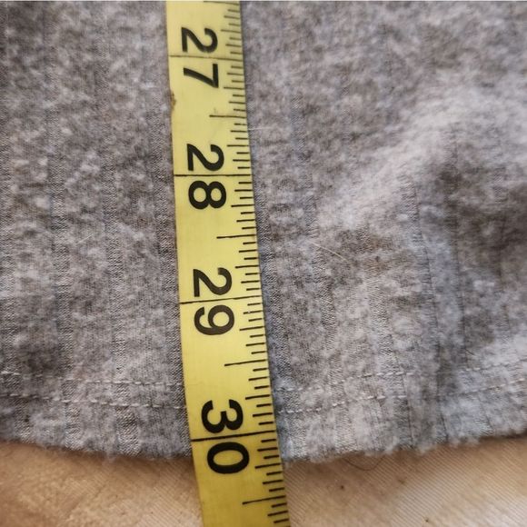 Line Up shirt Womens Cold Shoulder Gray Size unknown - Picture 8 of 12